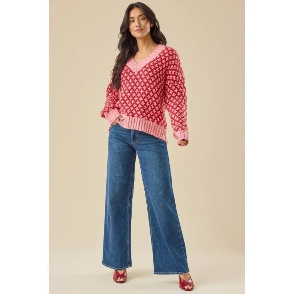 Altar'd State Red Pink Geometric V-Neck Chunky Knit Sweater Size XXS